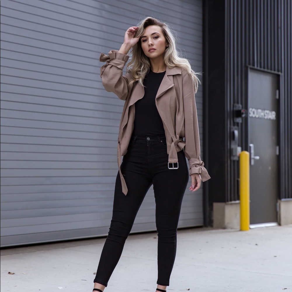 Beige tan short trench jacket